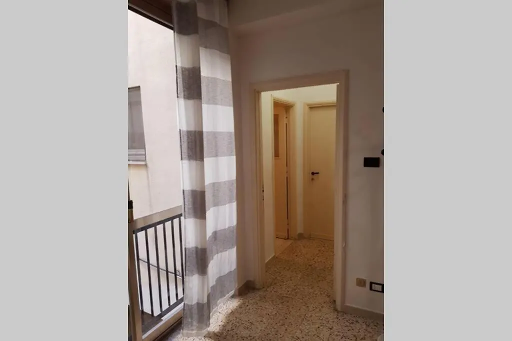 Casa Vacanze La Casa Del Nonno23 Siraküza 0*,  İtalya