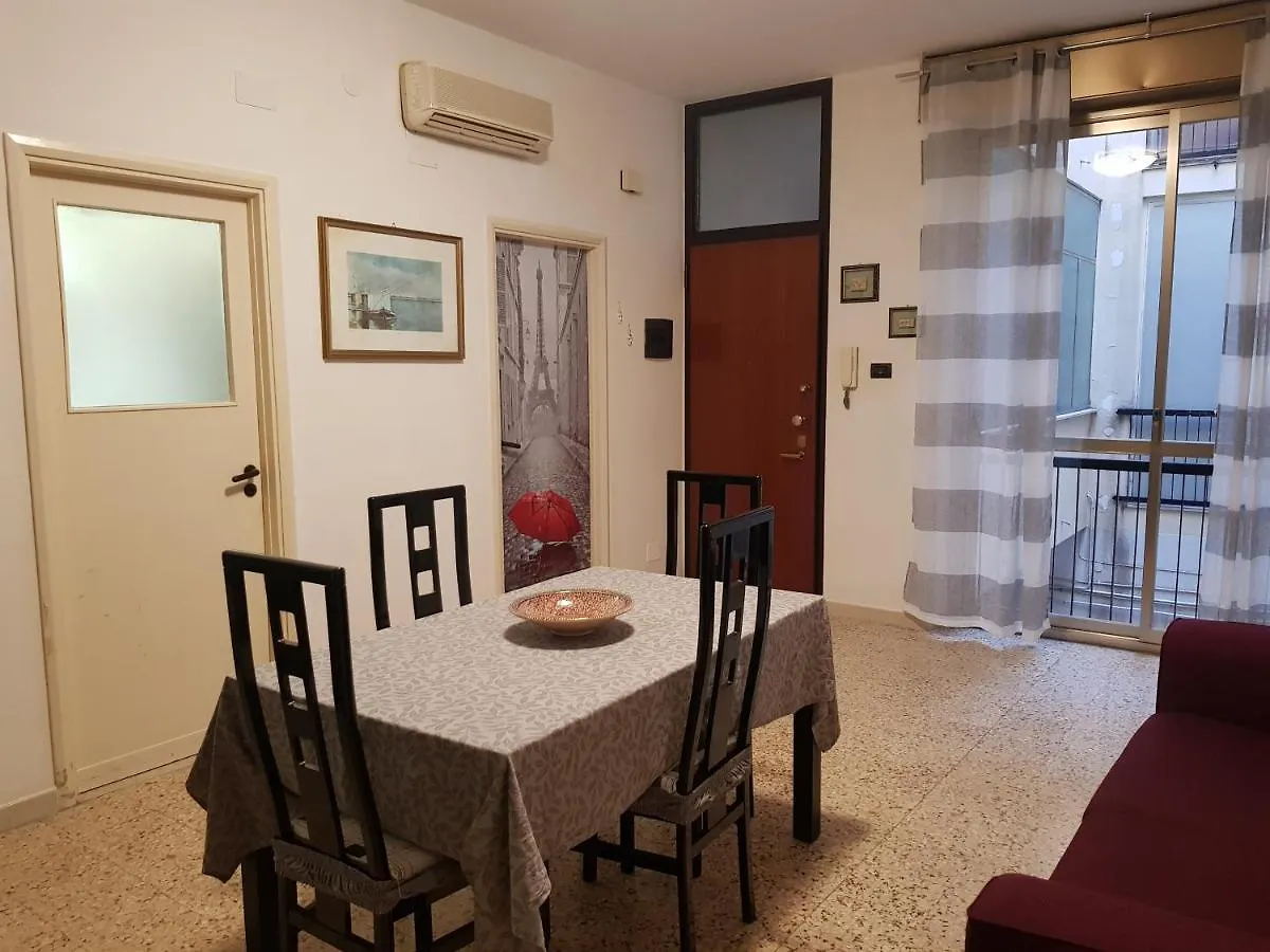 Casa Vacanze la casa del nonno23 Syracuse Appartamento
